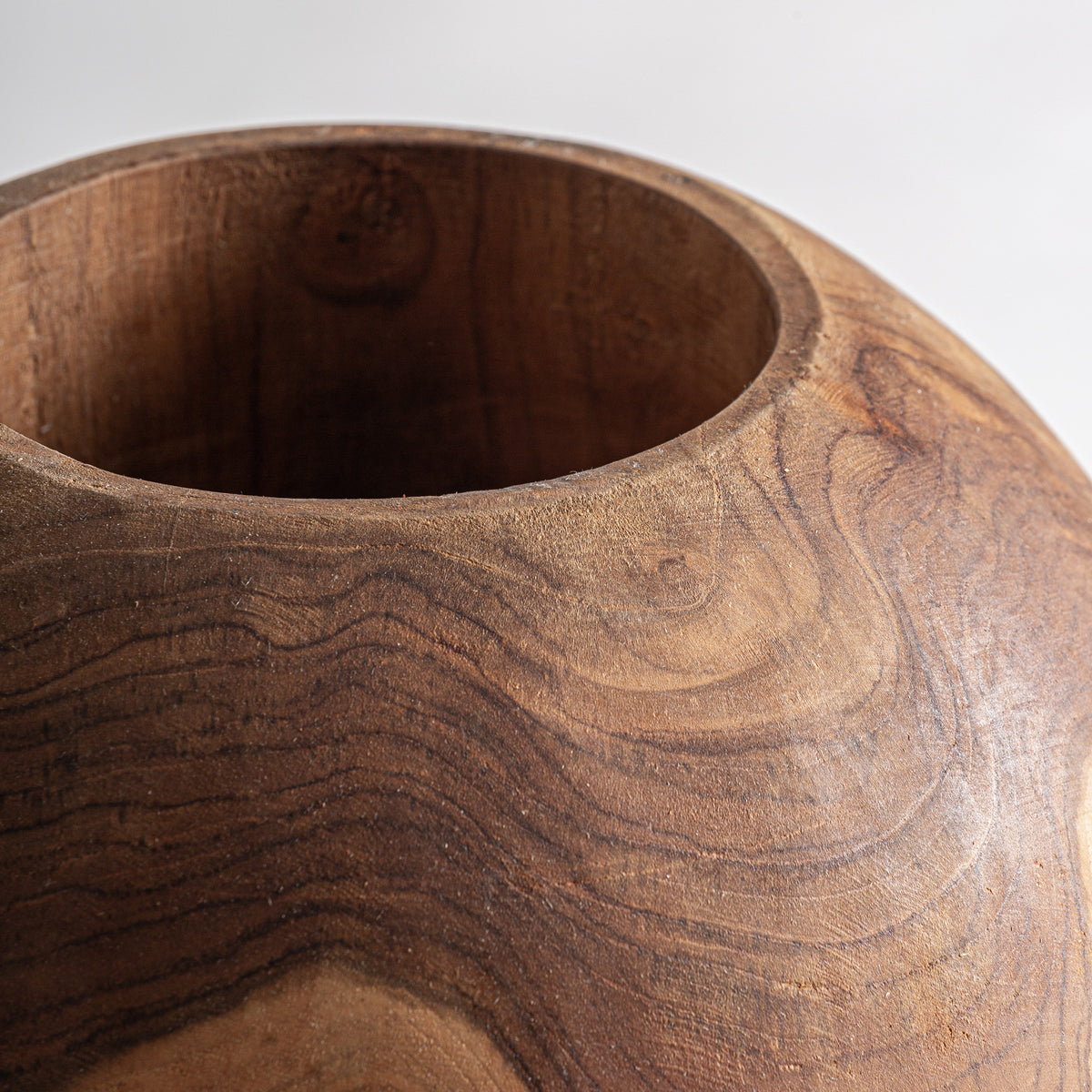 HUMBLE VASE
