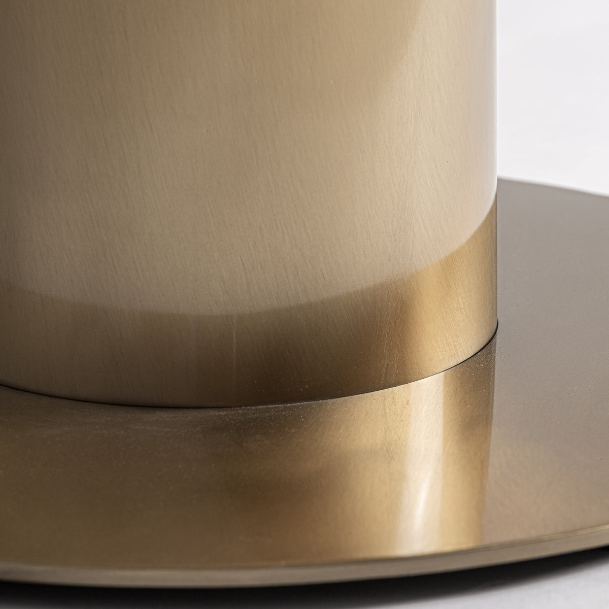 TASQUE BAR TABLE