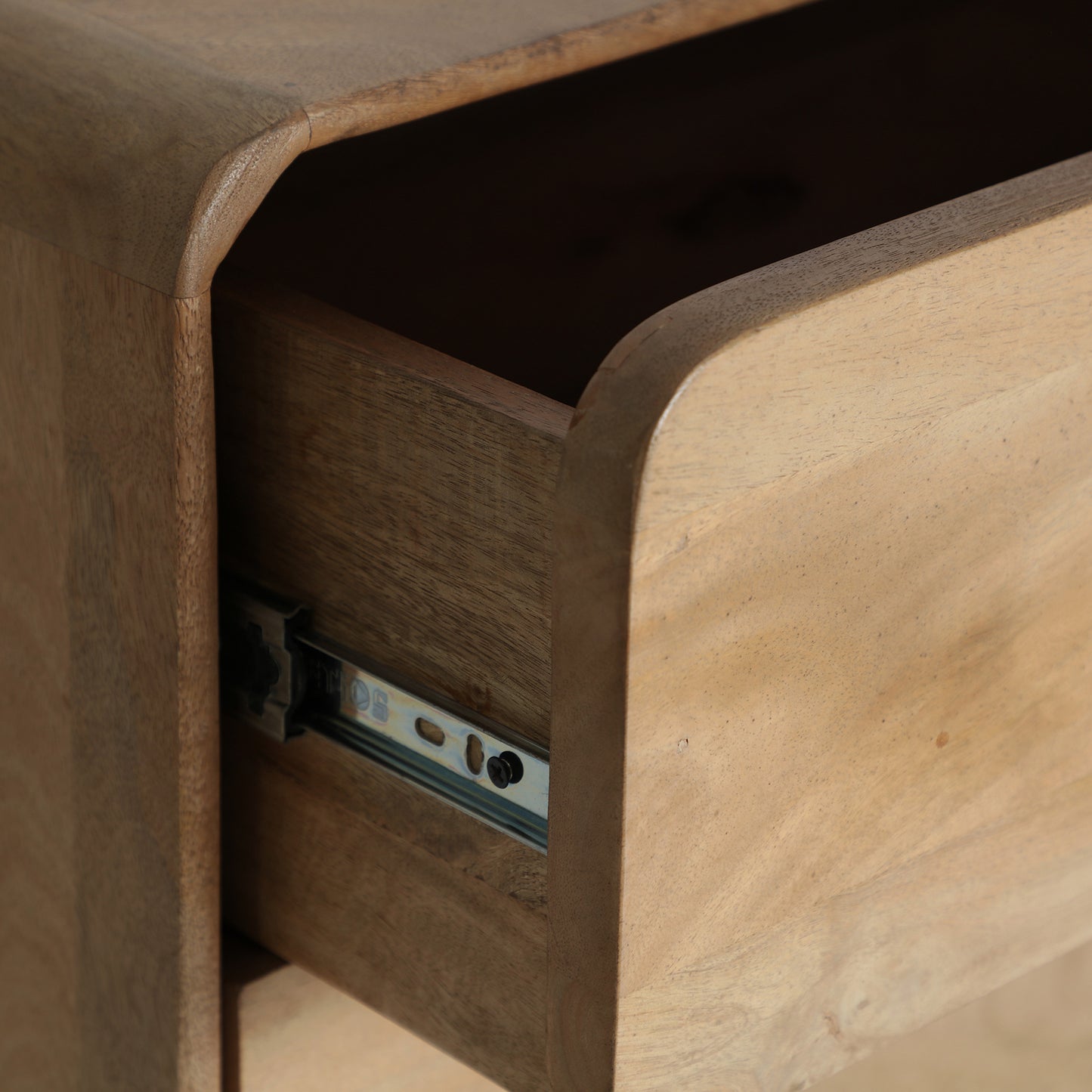 GAILLAC CHEST OF DRAWERS