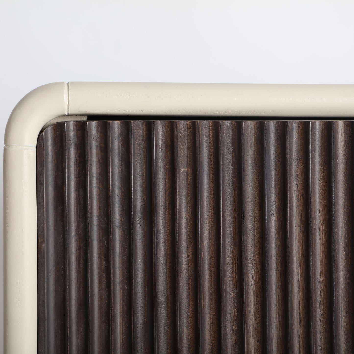 MILHAR SIDEBOARD