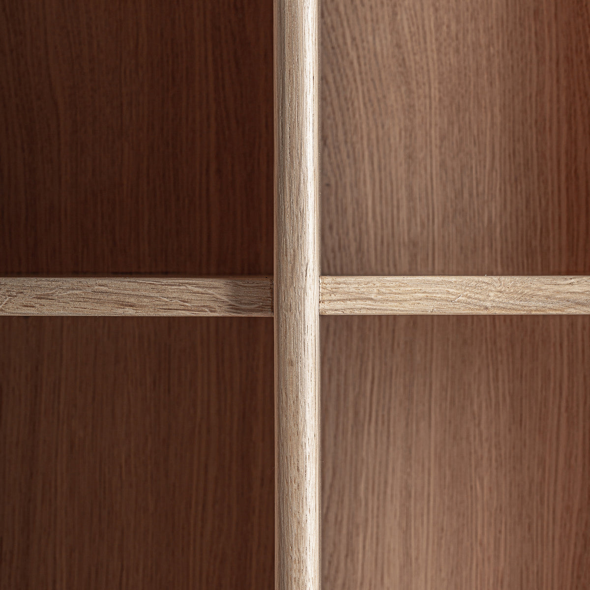 NARA BOOKCASE