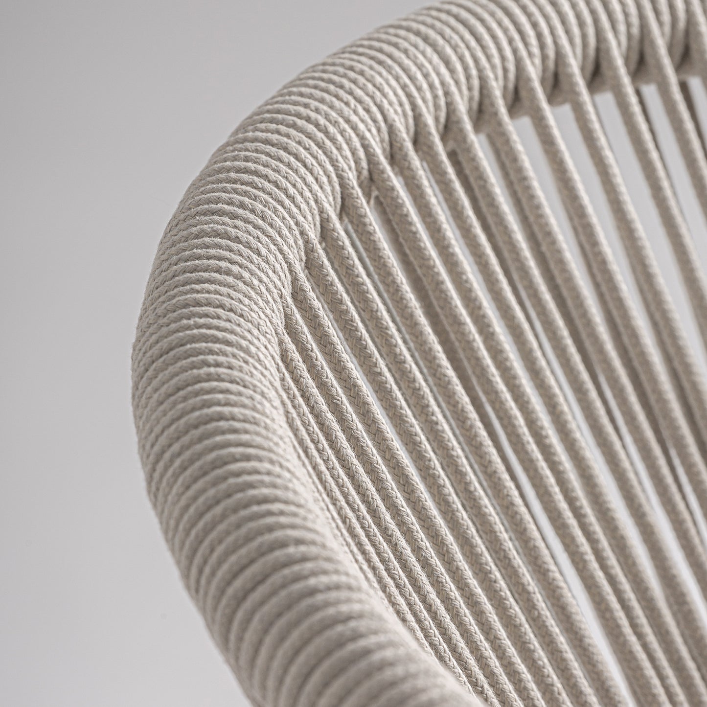 TEGNA CHAIR