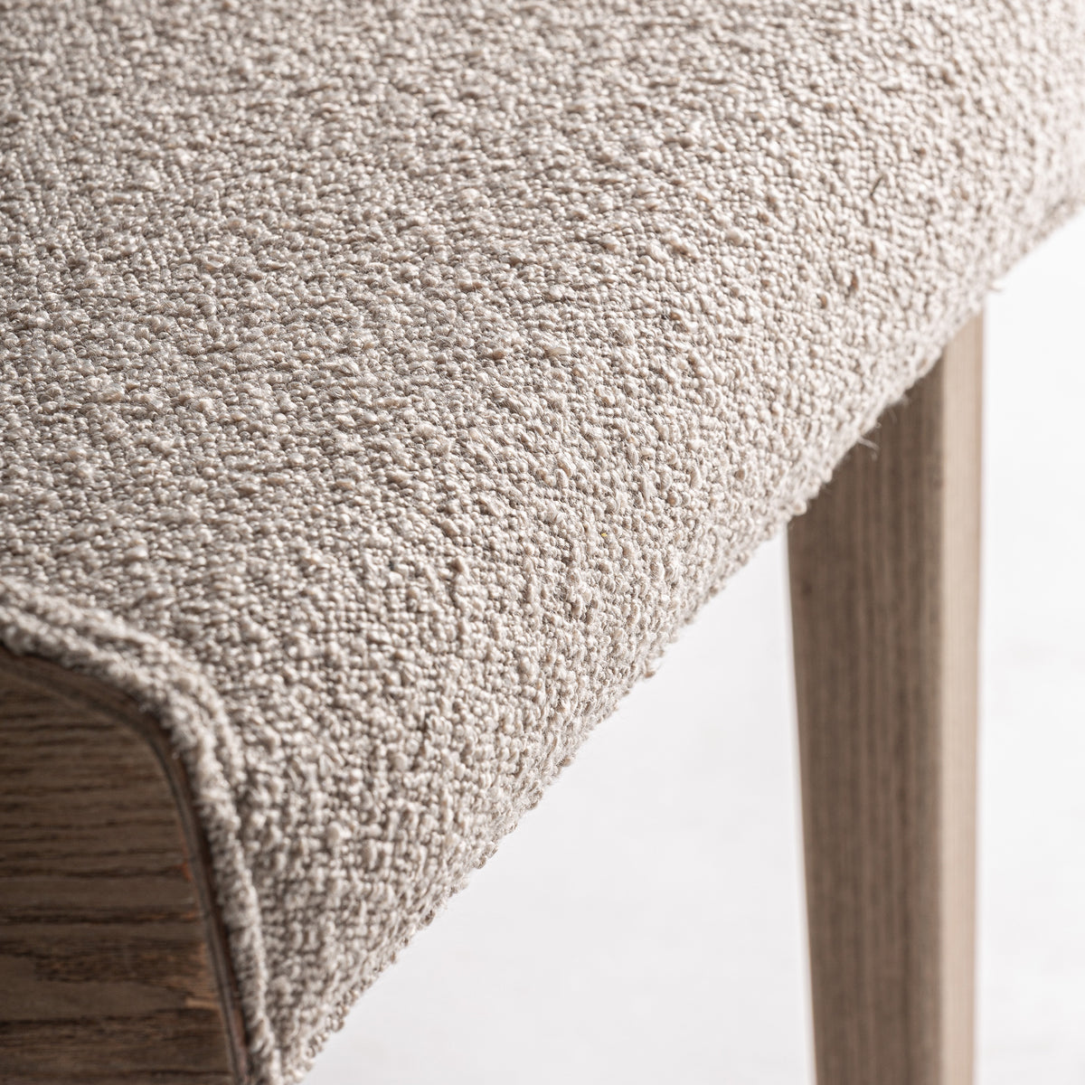TREBAS CHAIR