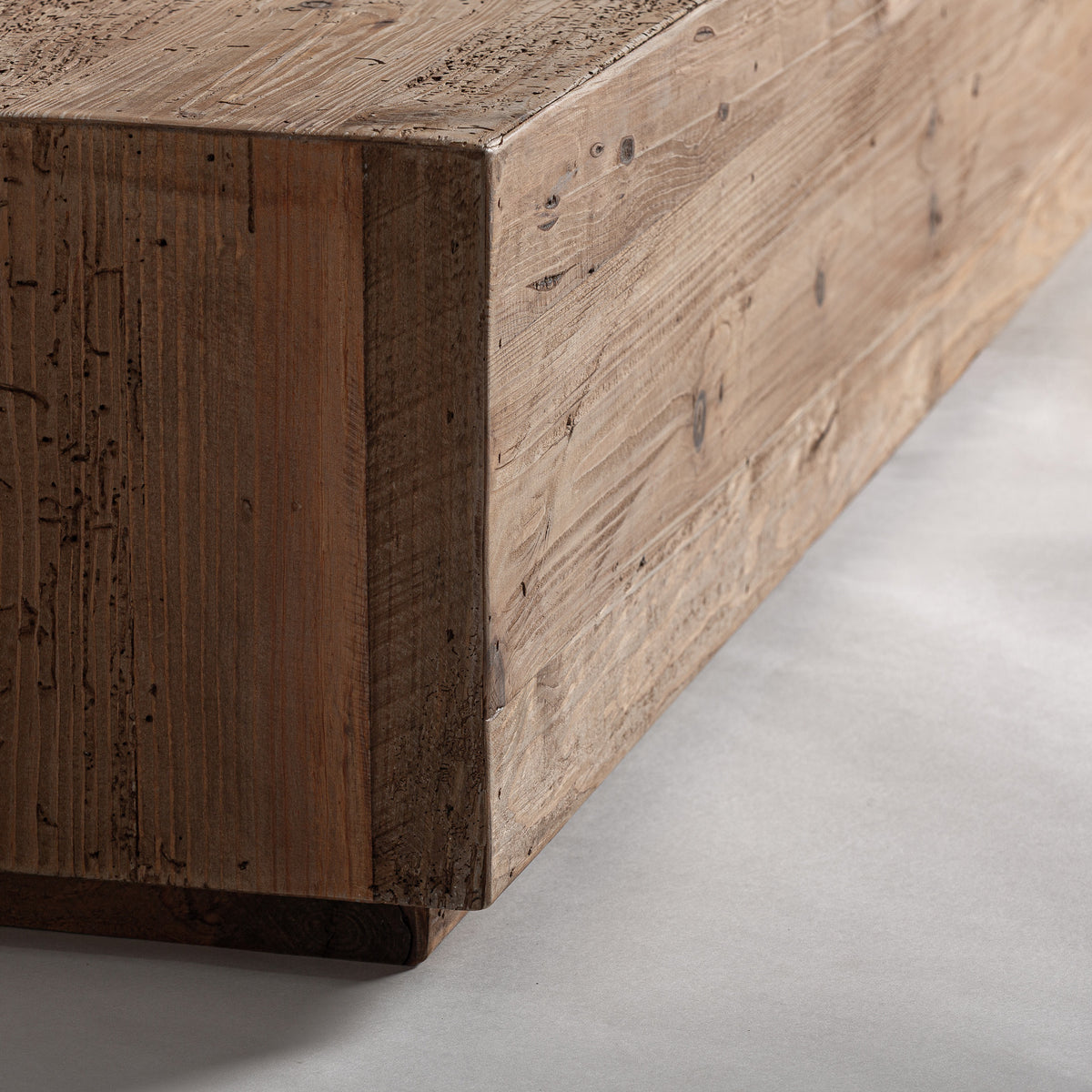 TRUEL BED