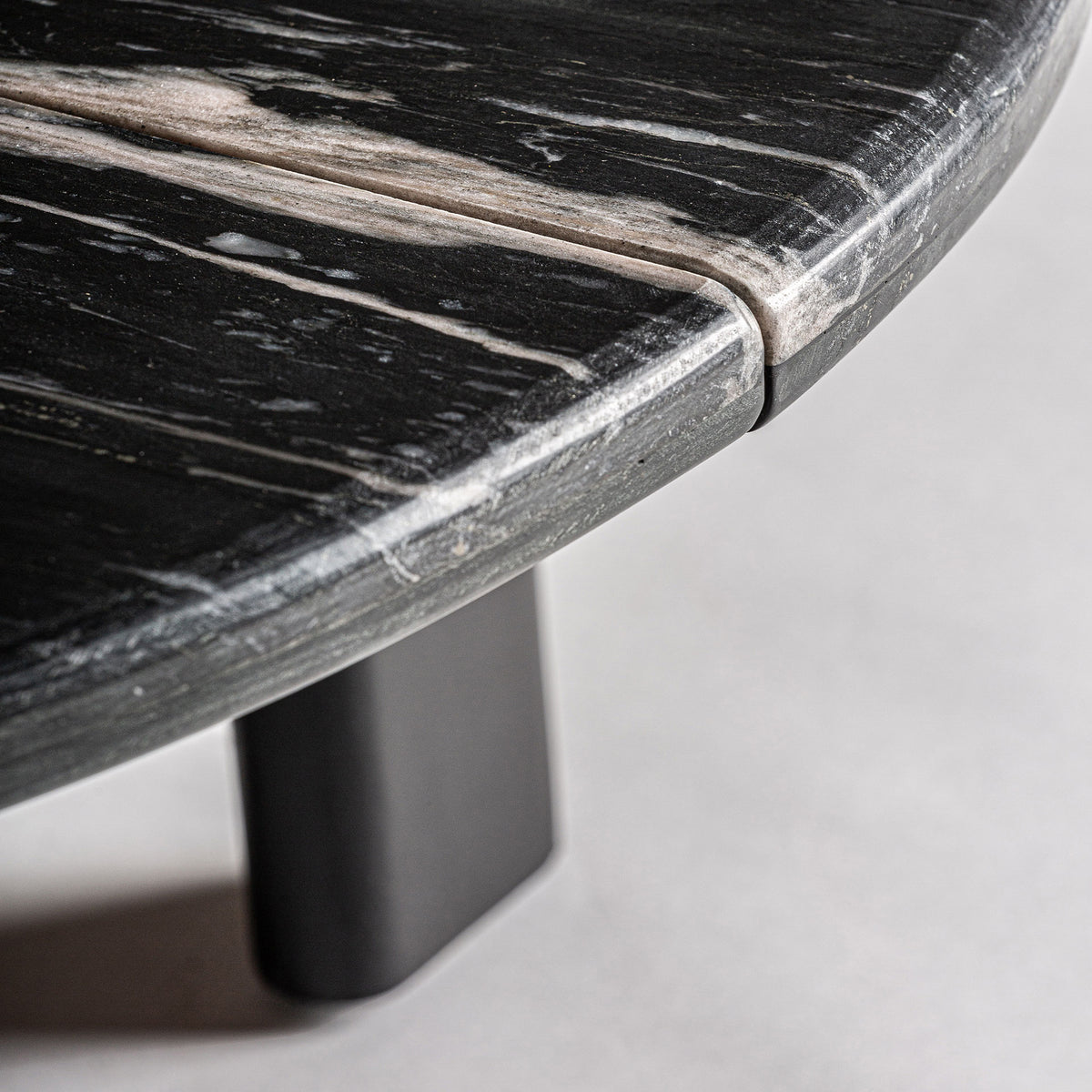 NARA COFFEE TABLE