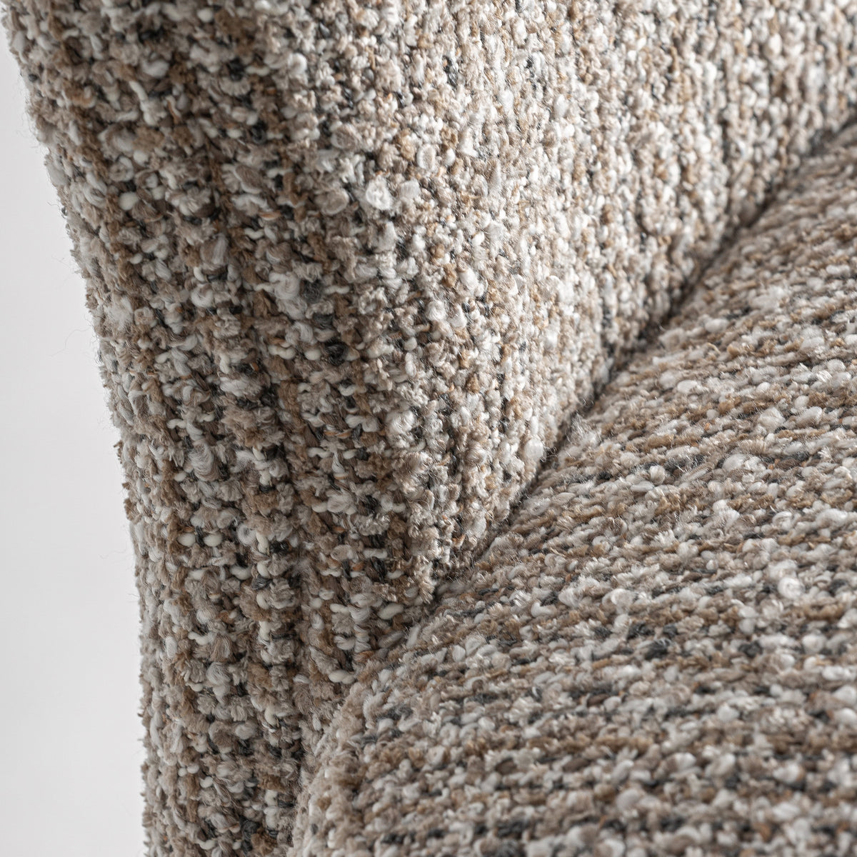 LAIRES CHAIR