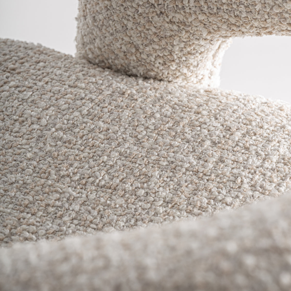 BESNE CHAIR