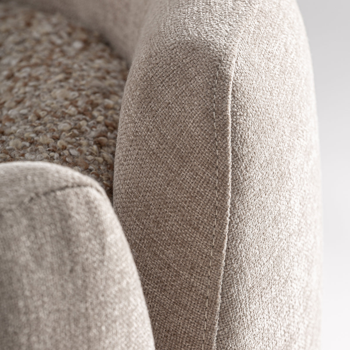 VIPITENO ROTATIVE ARMCHAIR