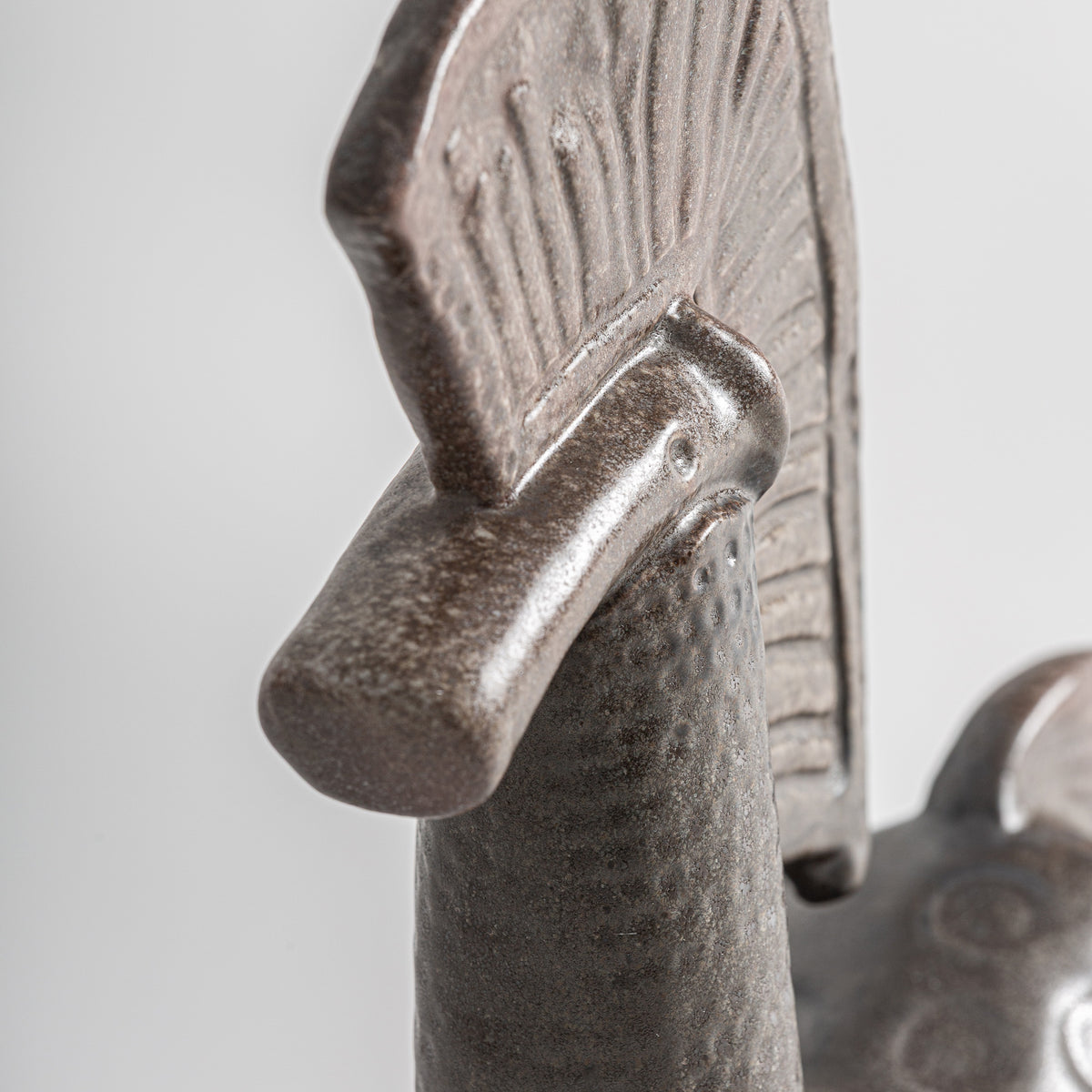 MIAXEN DECORATIVE FIGURE