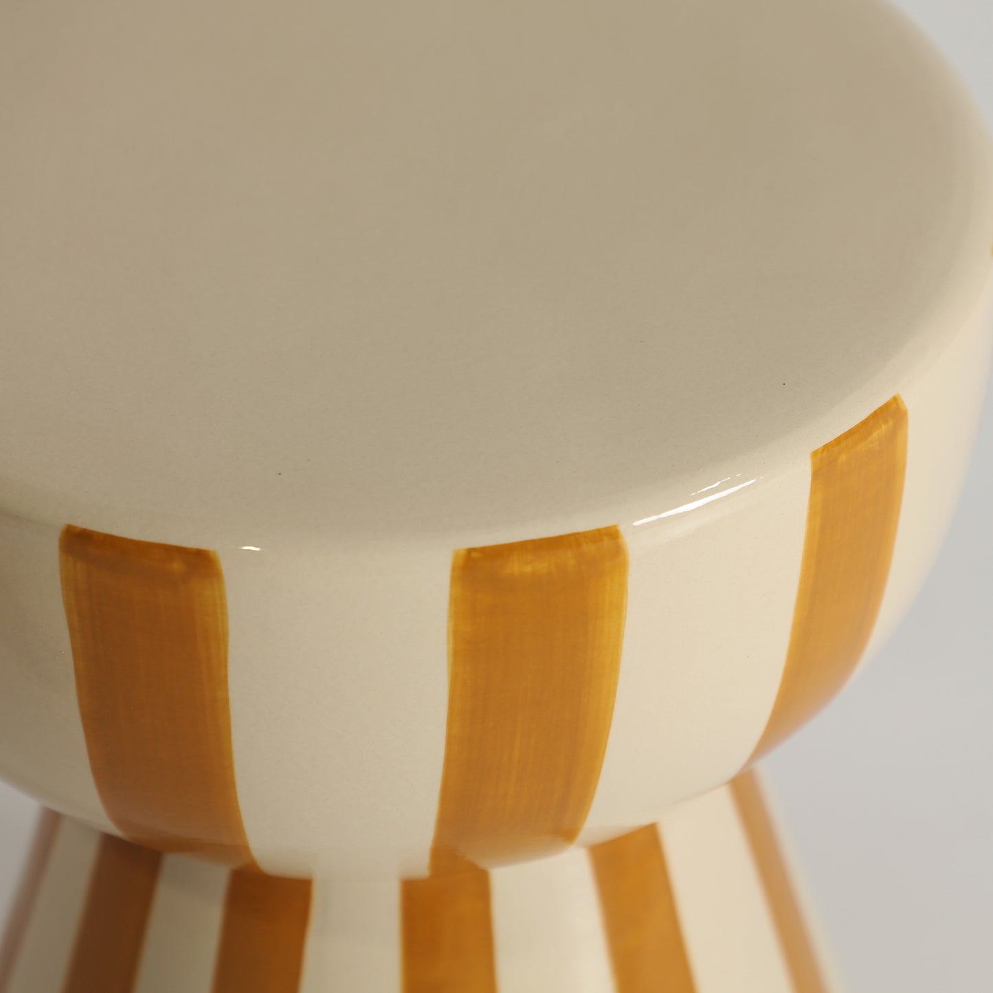 RILEY SIDE TABLE
