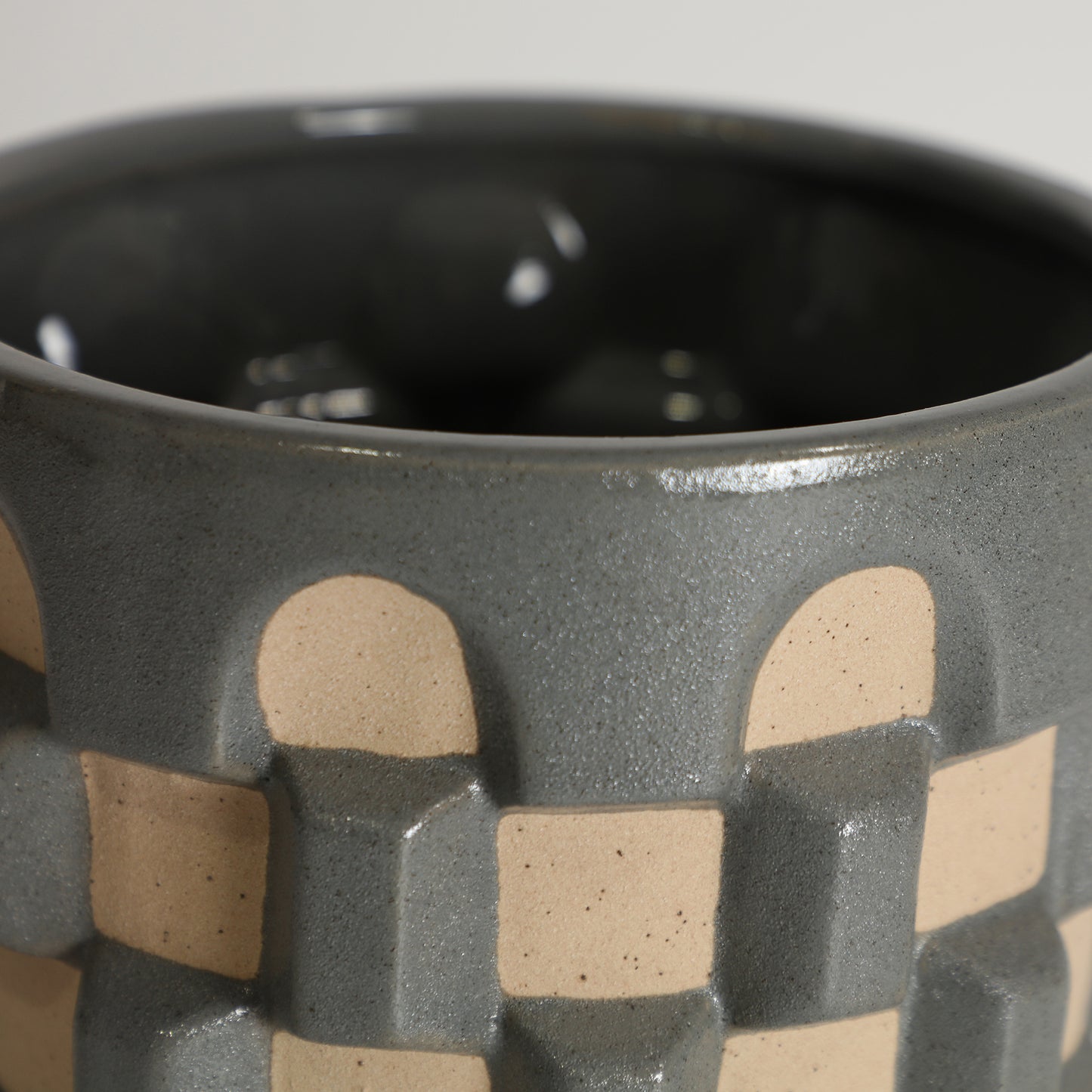 ZIGGY PLANT POT