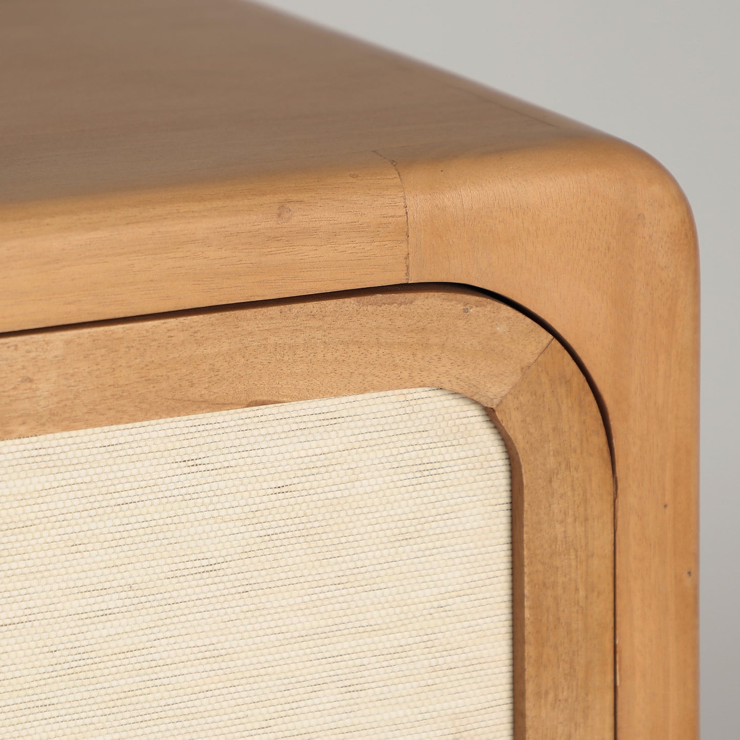 LATTES SIDEBOARD
