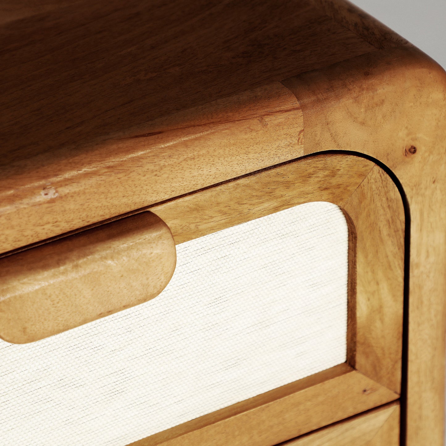 LATTES CHEST OF DRAWERS