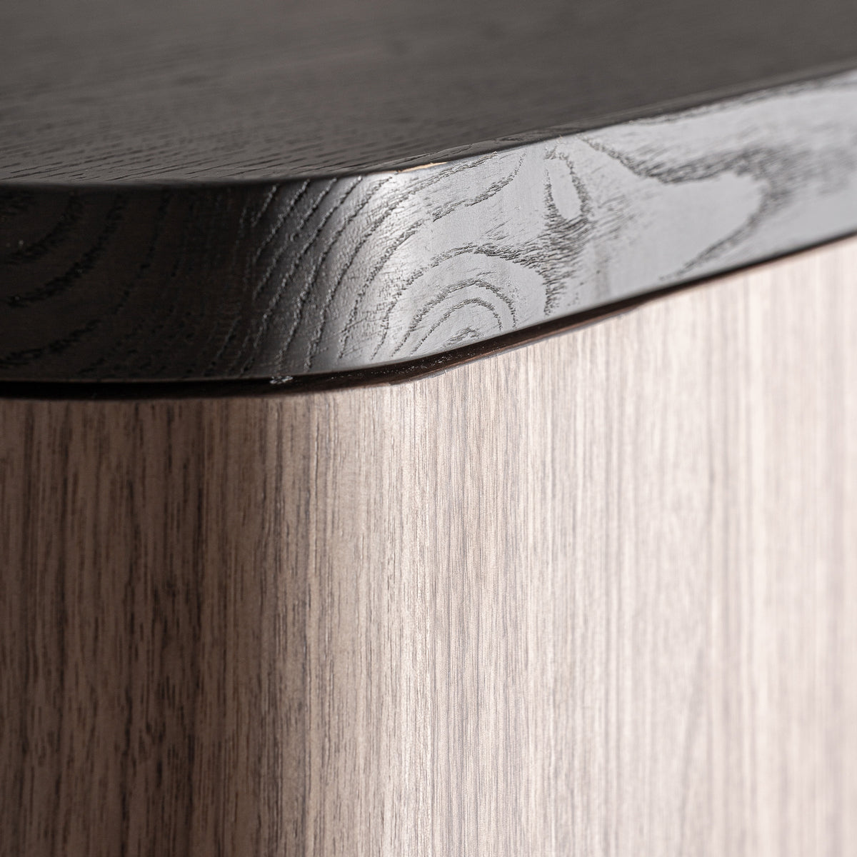 SAILLON WARDROBE