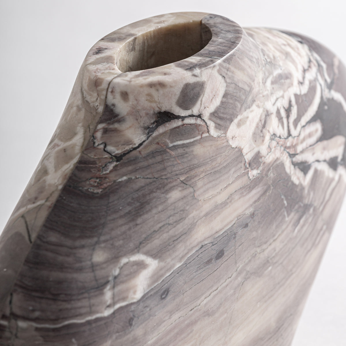 SCLAGE VASE