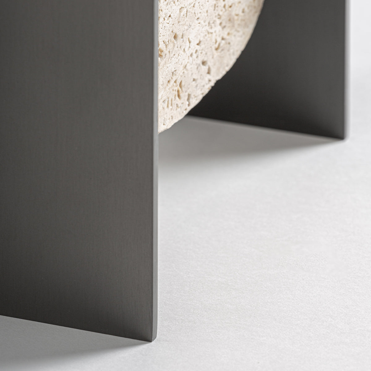 FREYA TABLE LAMP