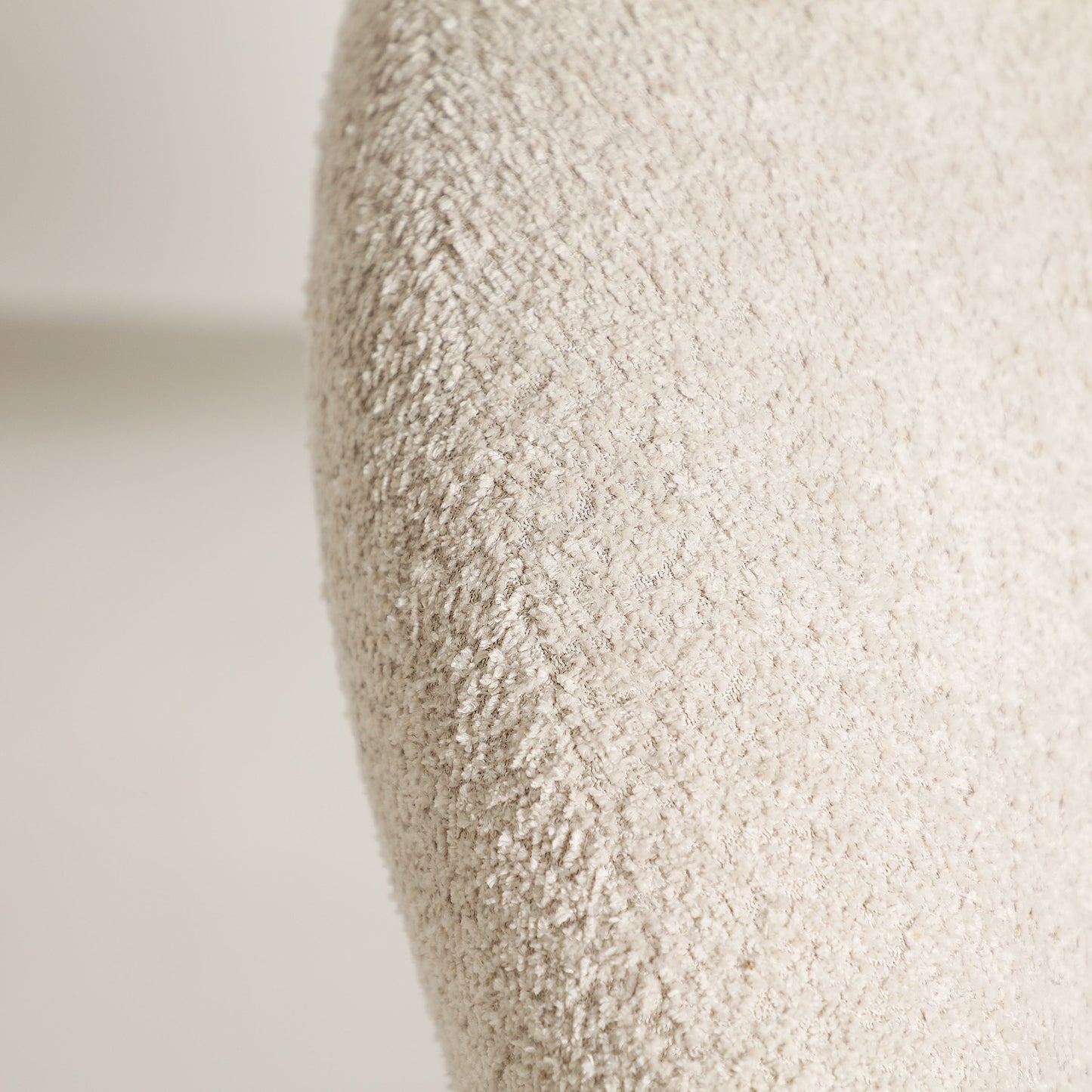 AYENT ROTATIVE ARMCHAIR