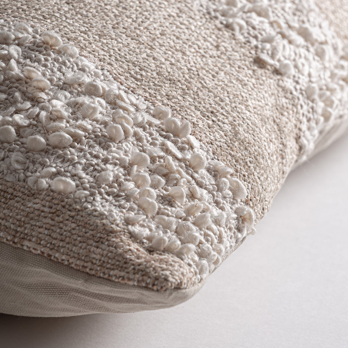 NEYMAN CUSHION