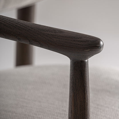 HARI CHAIR