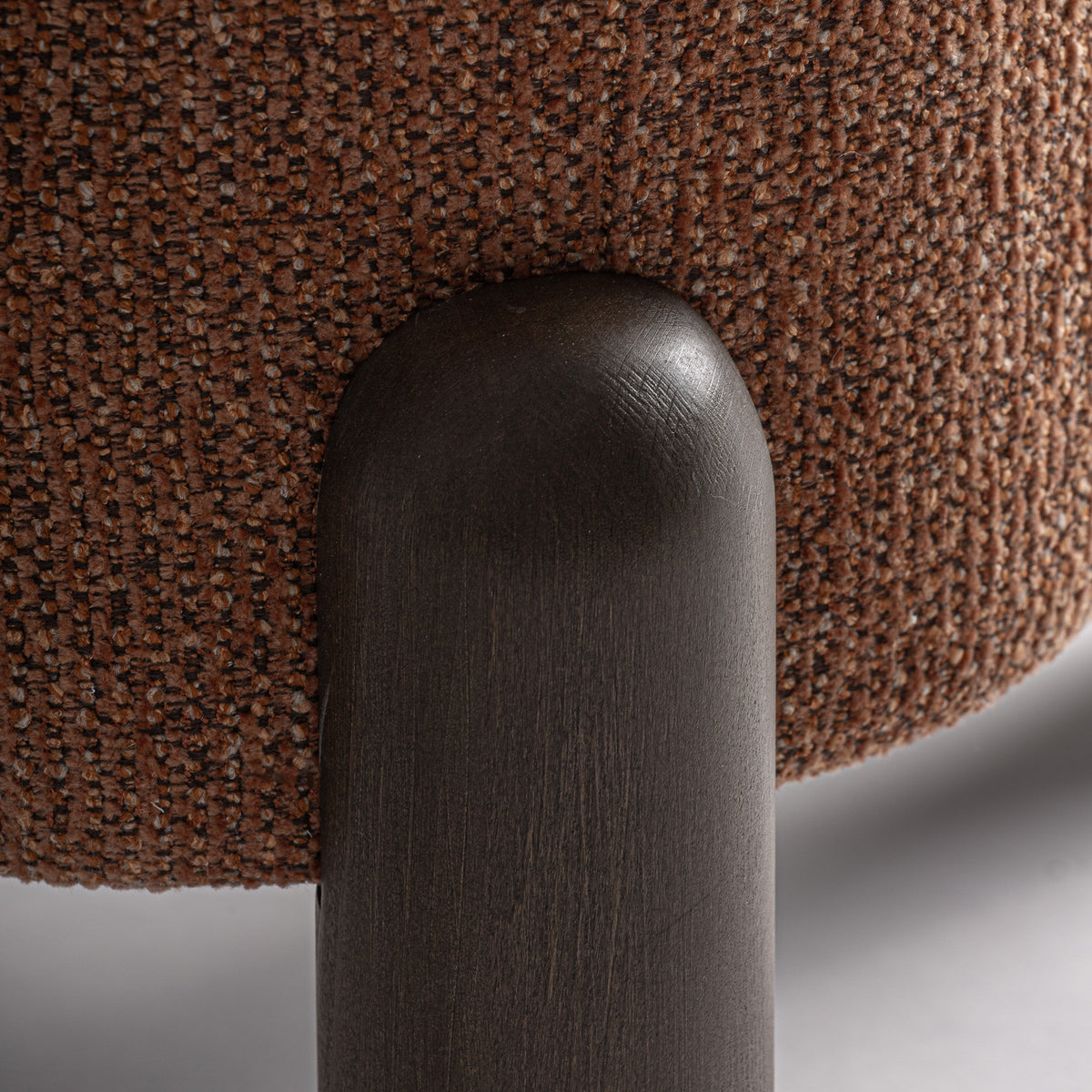 JANVI ARMCHAIR