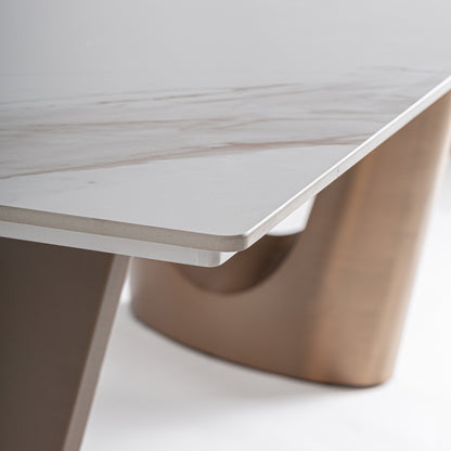 LEDAT DINING TABLE