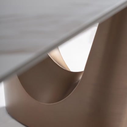 LEDAT DINING TABLE