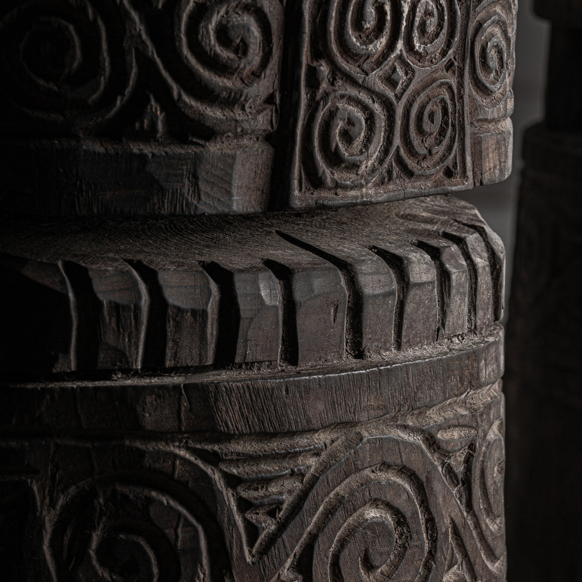 FLOOR SCULPTURE (SET OF 2)