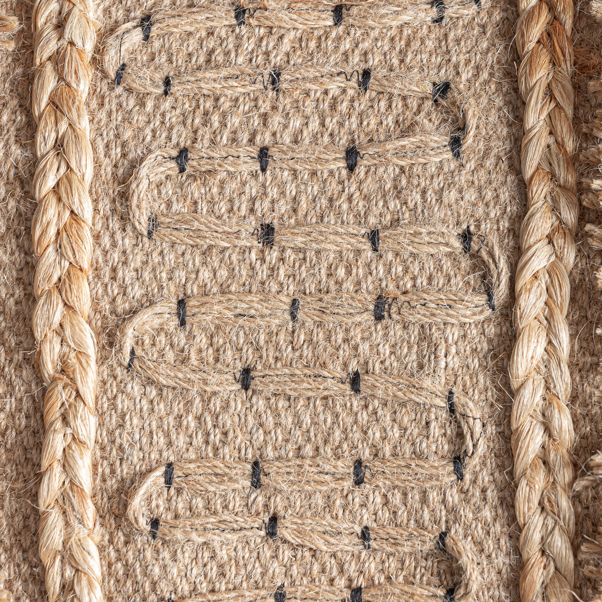 SAANVI CUSHION
