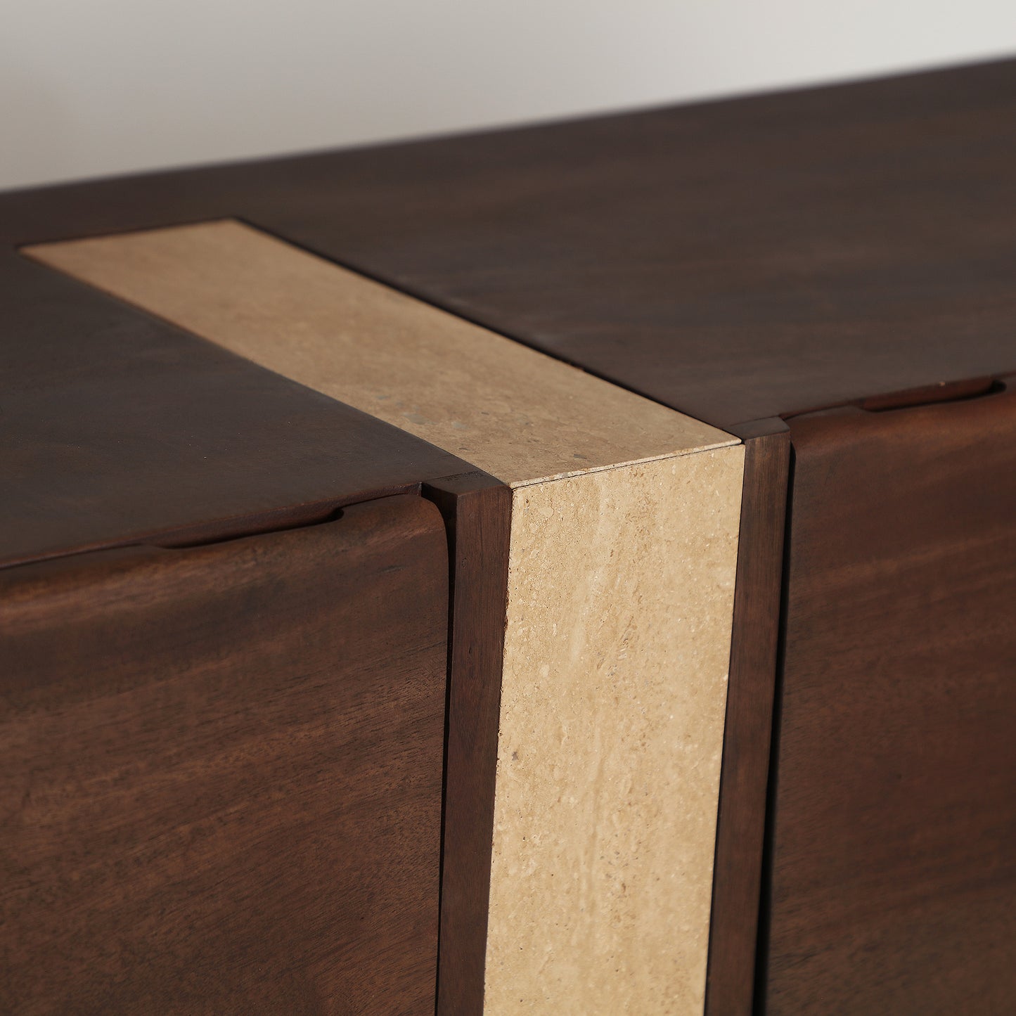 BRAINE TV STAND