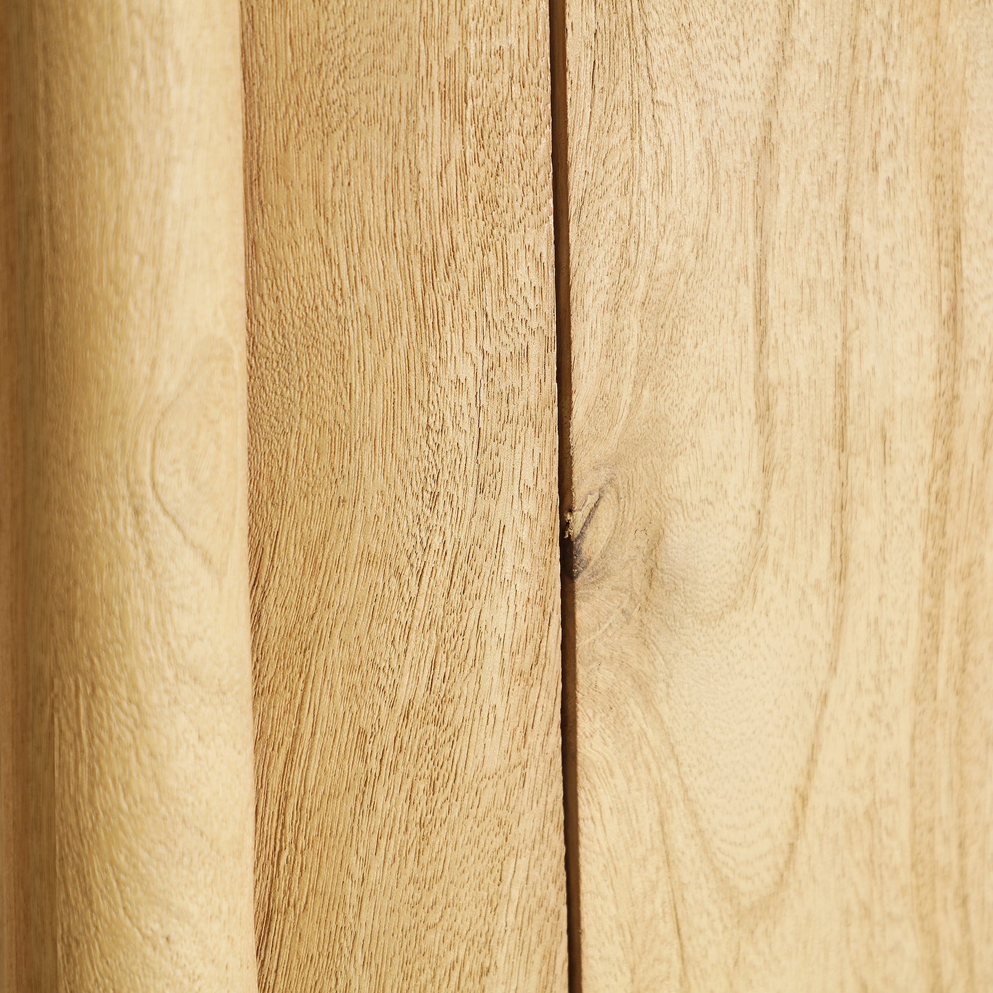 CROUY WARDROBE
