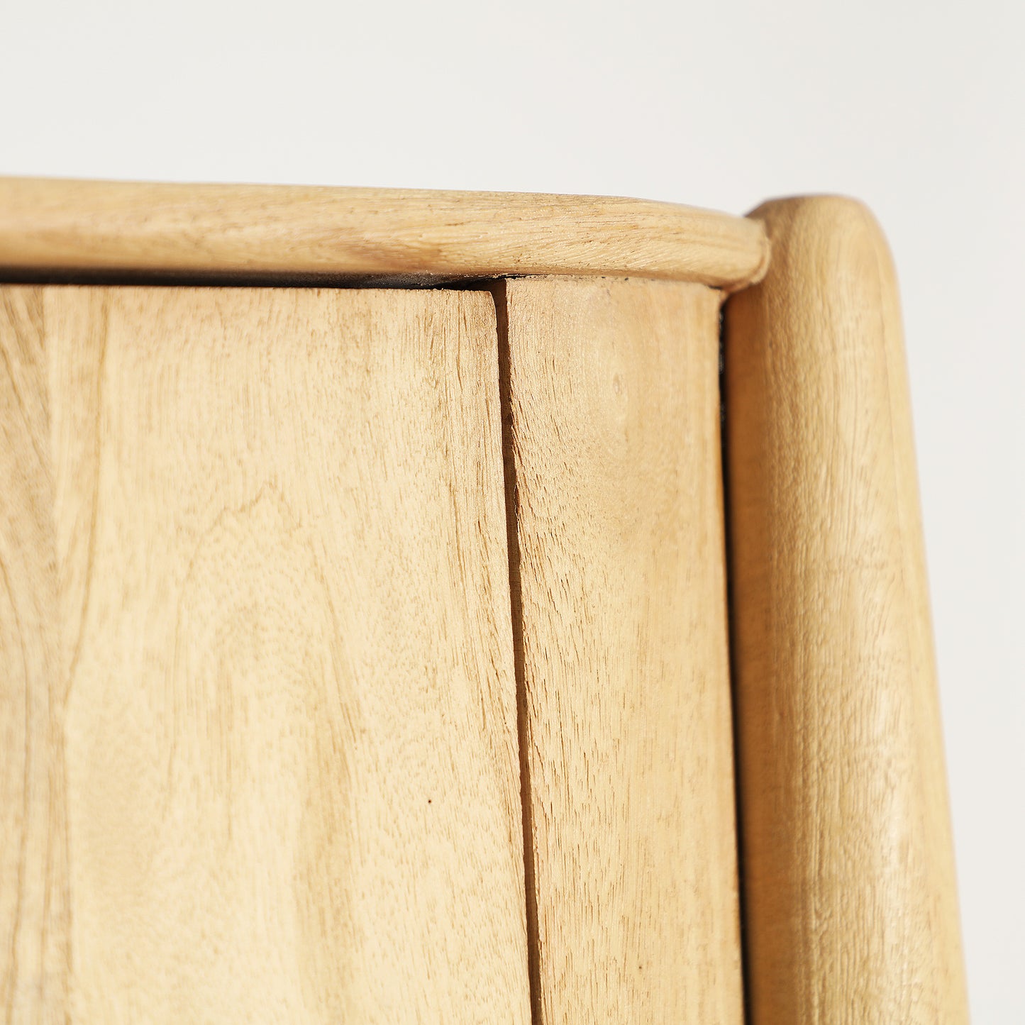 CROUY WARDROBE