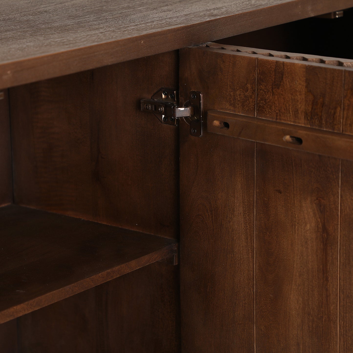 FISMES SIDEBOARD