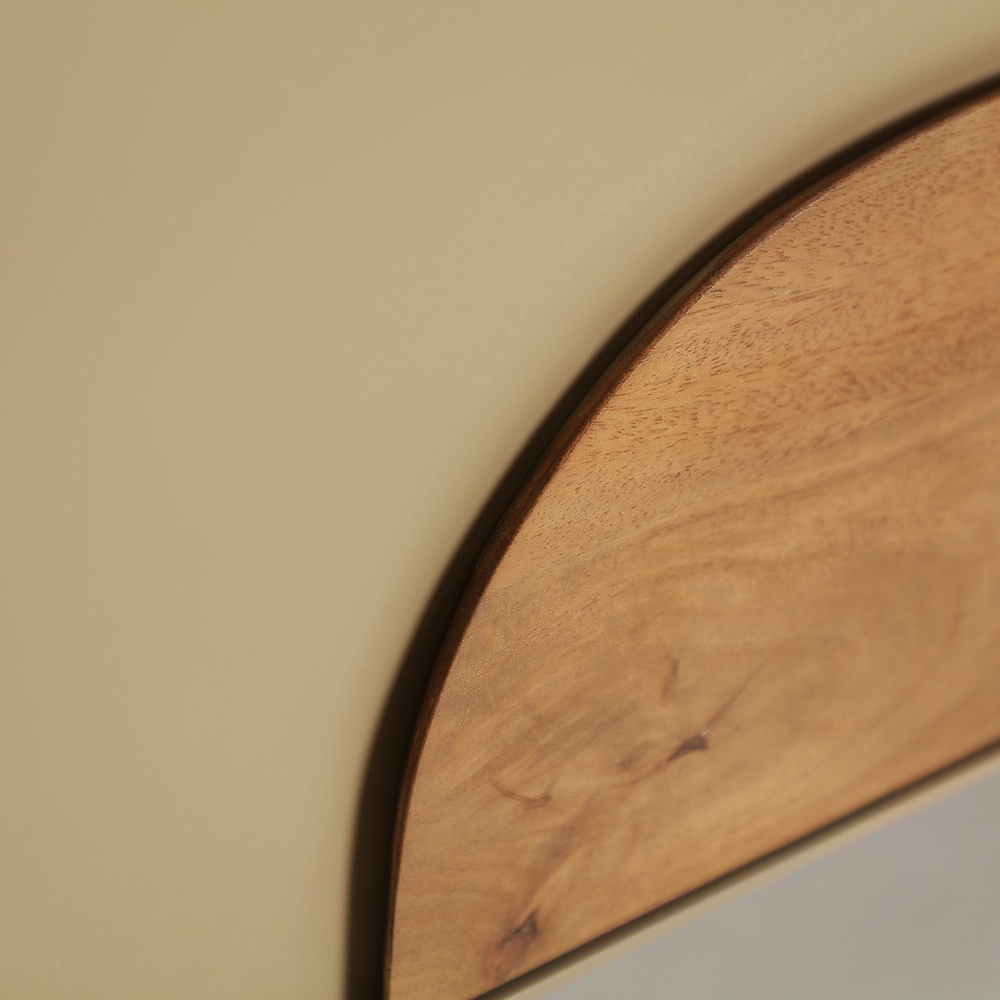 IZAGRE SIDEBOARD