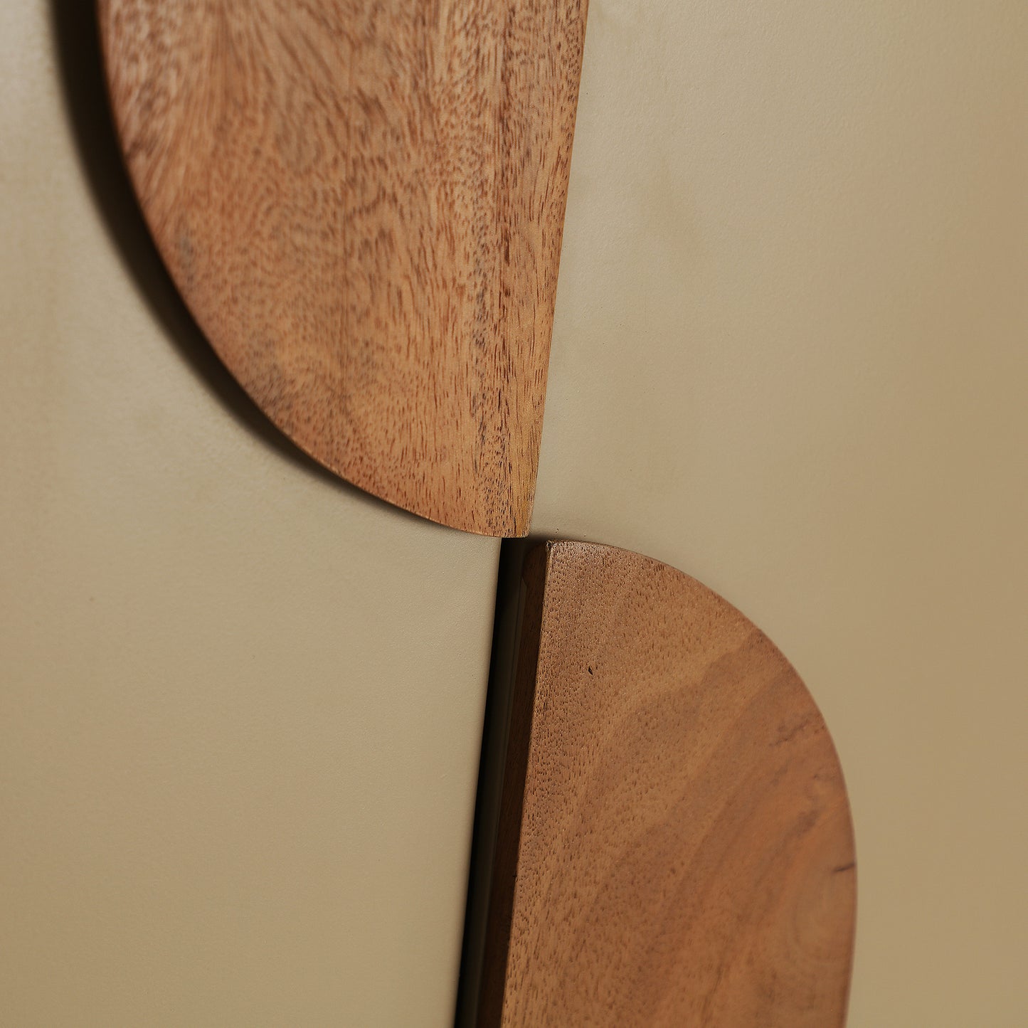 IZAGRE WARDROBE