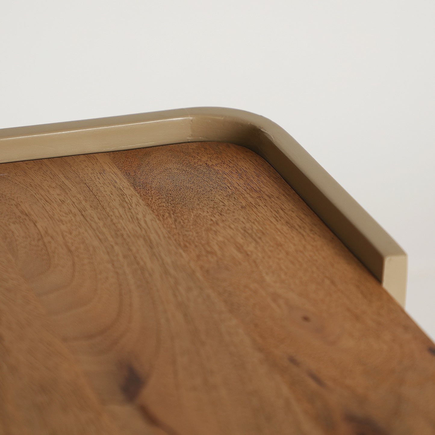 IZAGRE SIDE TABLE
