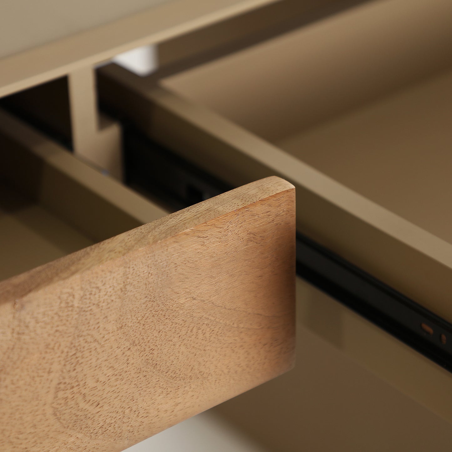 IZAGRE CONSOLE TABLE
