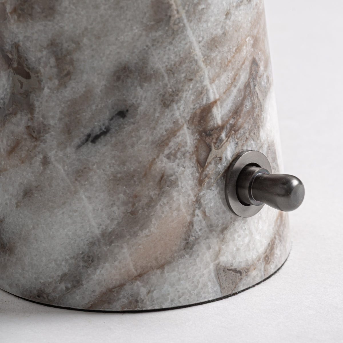 NANTUA TABLE LAMP