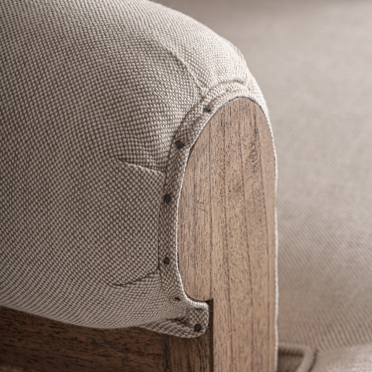 ARBAZ ARMCHAIR