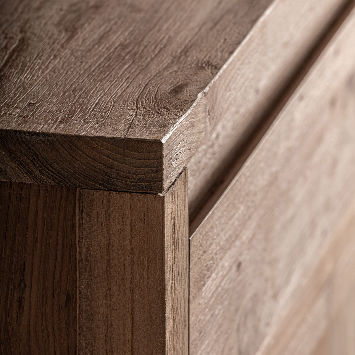 SUKT BAR CABINET