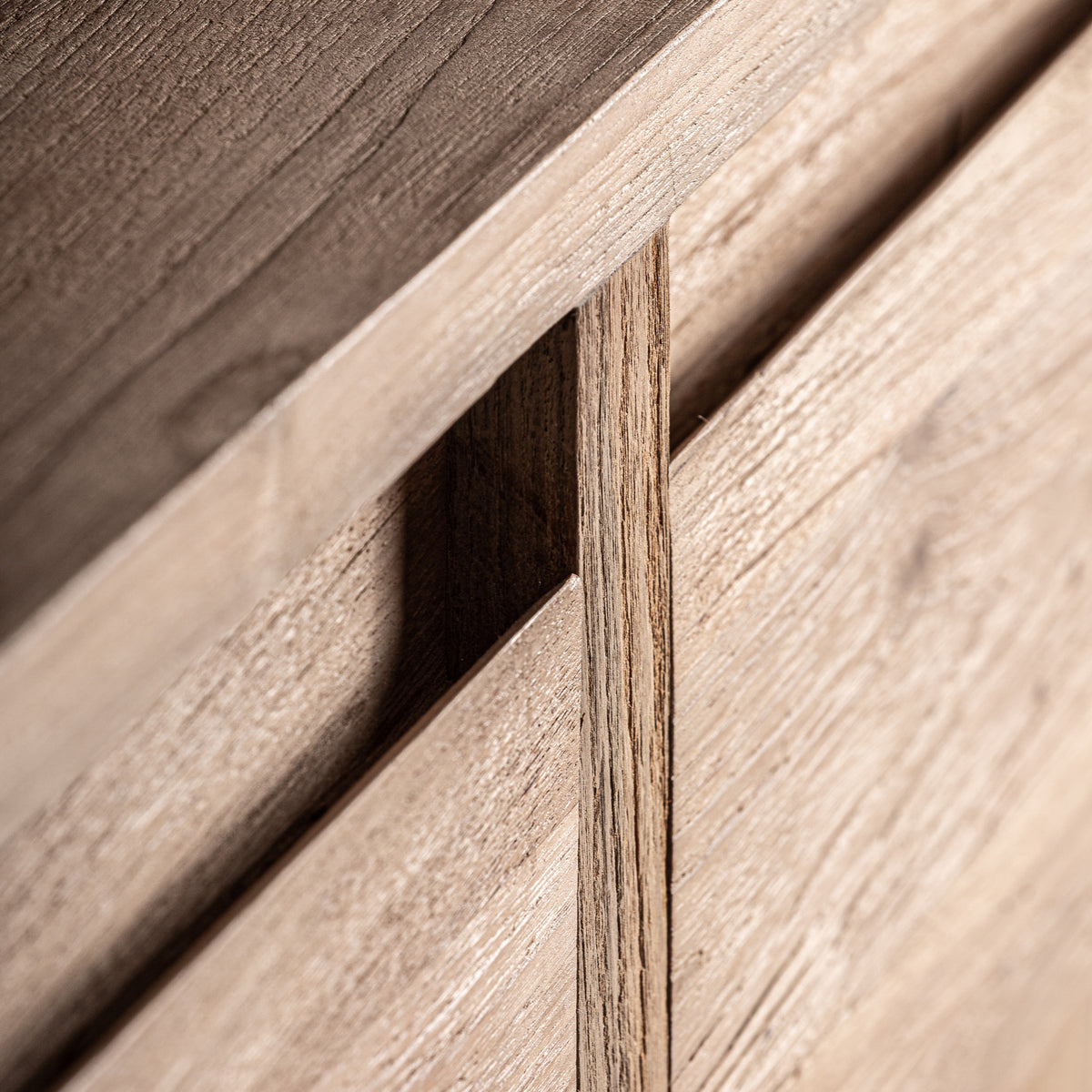 SUKT BAR CABINET