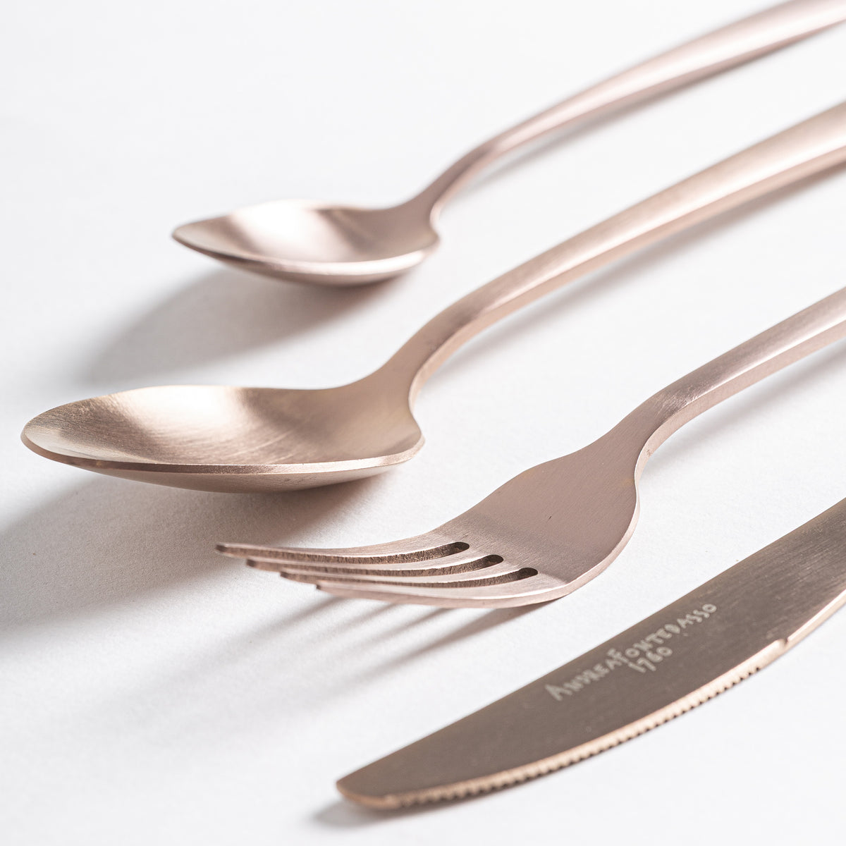 GLAY CUTLERY (SET OF 24)