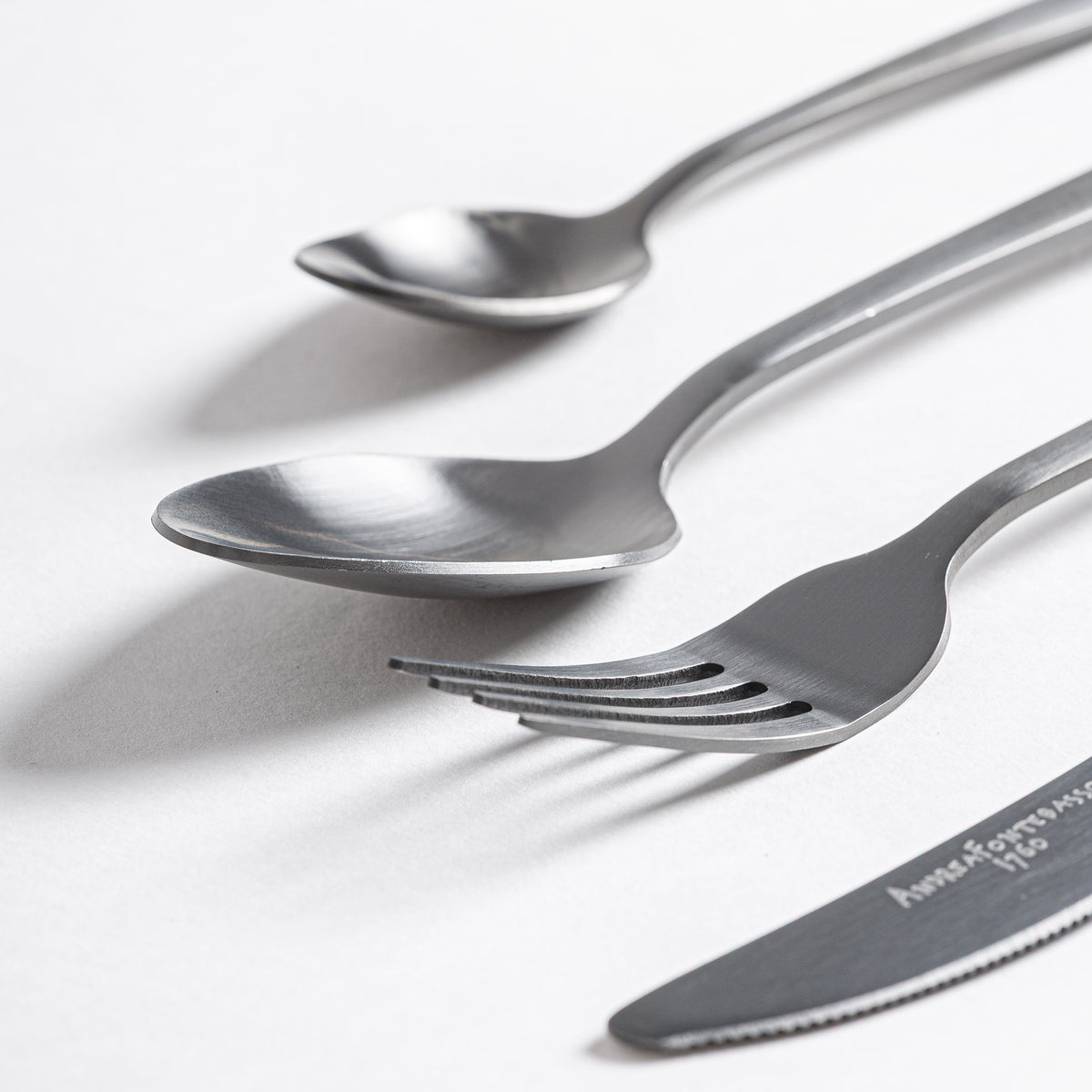 GLAY CUTLERY (SET OF 24)