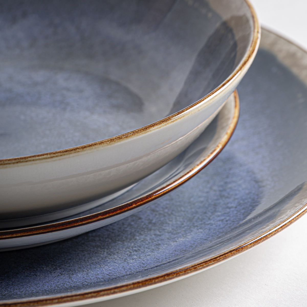 SORANS CROCKERY (SET OF 18)